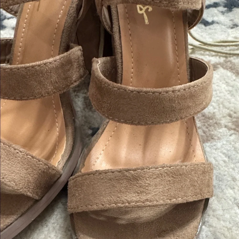 Lulus beige faux suede heels - Picture 4 of 5